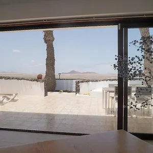 Con Vistas Al Mar Famara